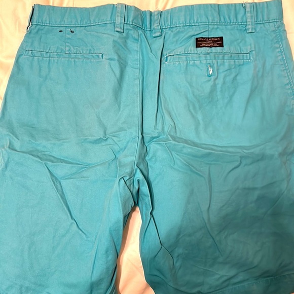 Vintage Banana Republic Shorts - Picture 2 of 2